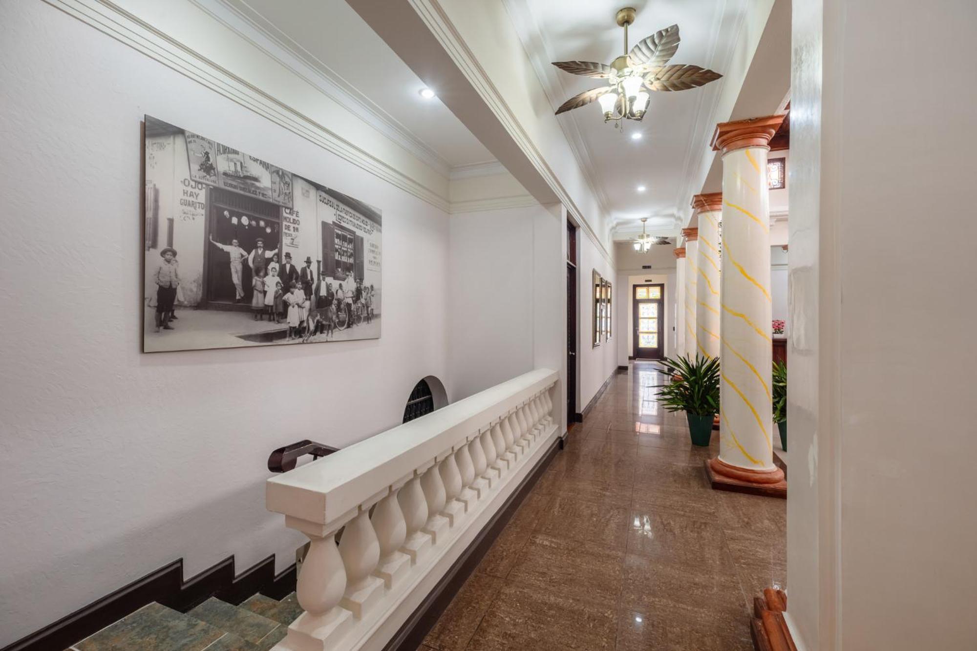 Hotel Majestad San José Kültér fotó